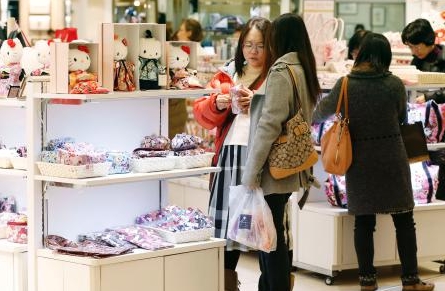 謝勇：中國游客為何“爆買日本”？